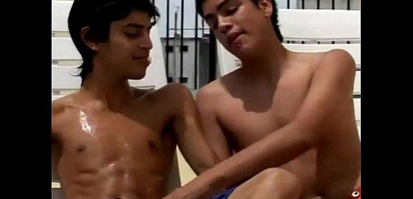  Teen Boys Bestfriend Make Out On The Pool Side